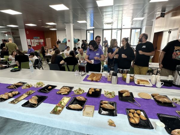 Los jugadores debaten estrategias